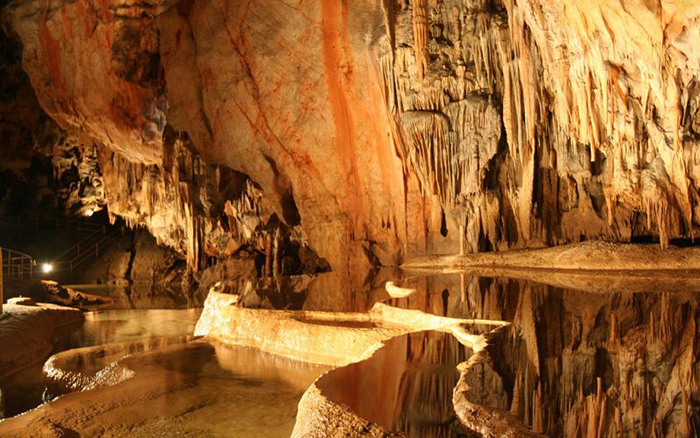 بهترین فصل برای بازدید از غار علیصدر